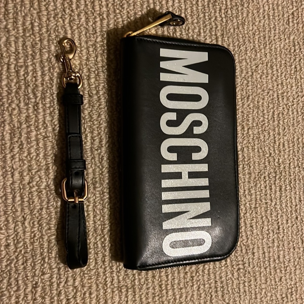 Moschino Leather Wallet with detachable wrist strap - Picture 2 of 6